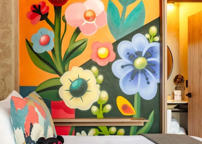 Hotel Street Art Roma 5*