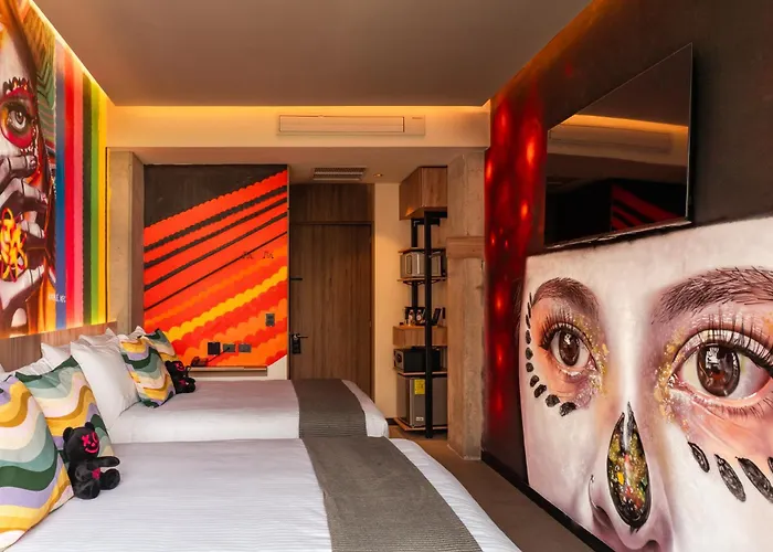 Hotel Street Art Roma 5*